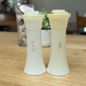 Tupperware Vintage Salt & Pepper shakers set, white